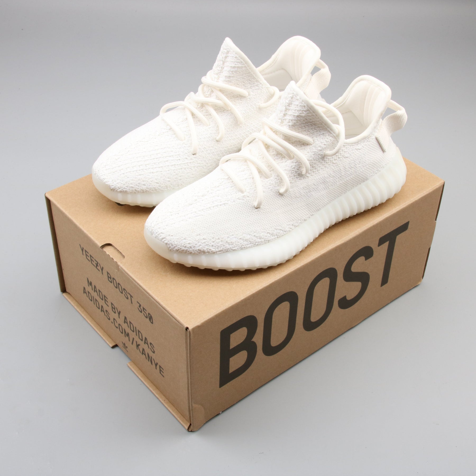 АDІDАЅ ҮЕЕZY BOOST 350 V2 CREAM/TRIPLE WHITE